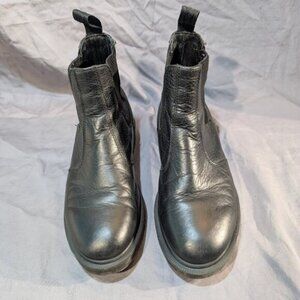 Dr Martens Black Leather 2976 Chelsea Slip On Boots Women Size 8